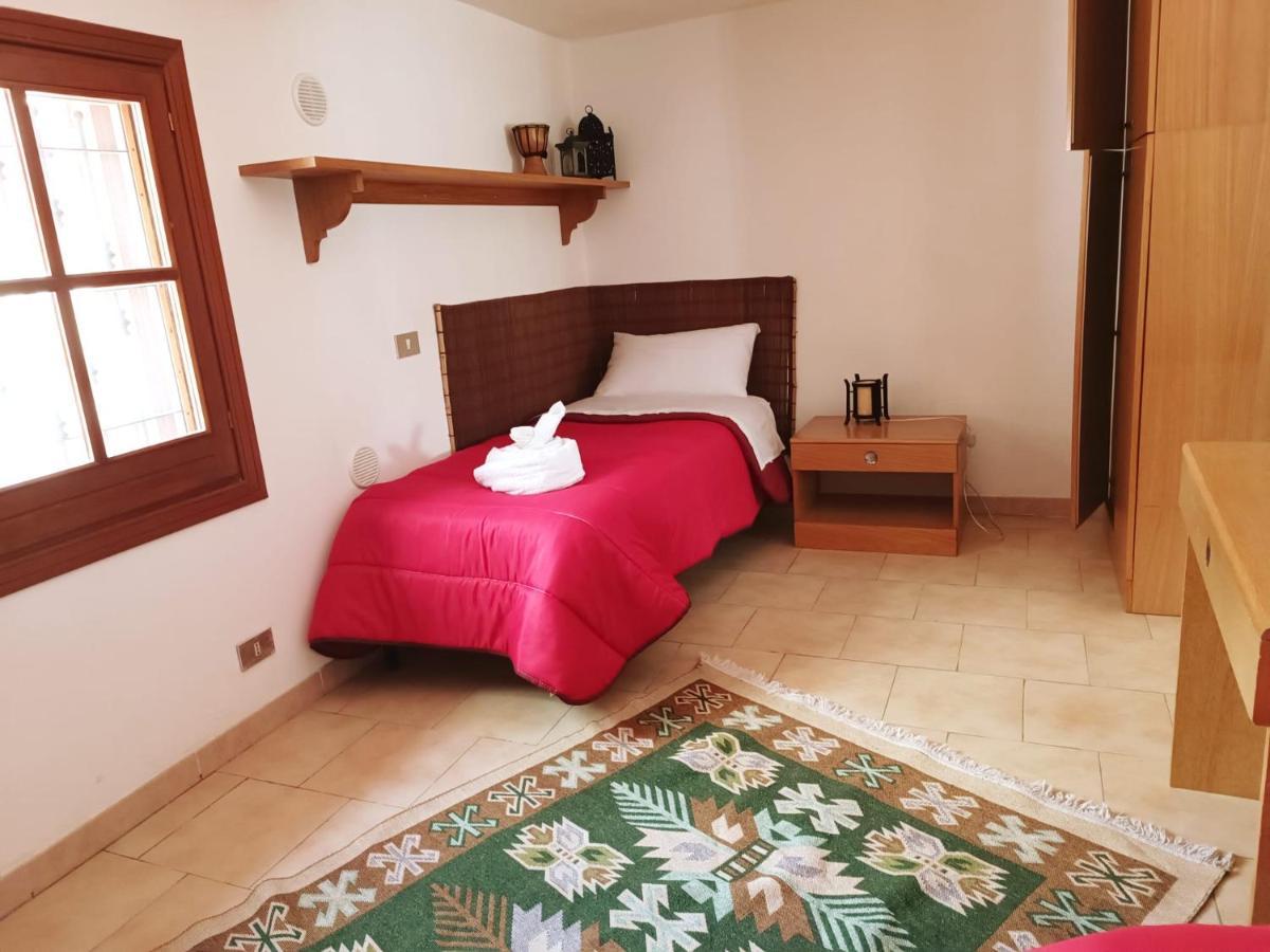 Princess House Palermo - Intero Appartamento - Mondello Luaran gambar